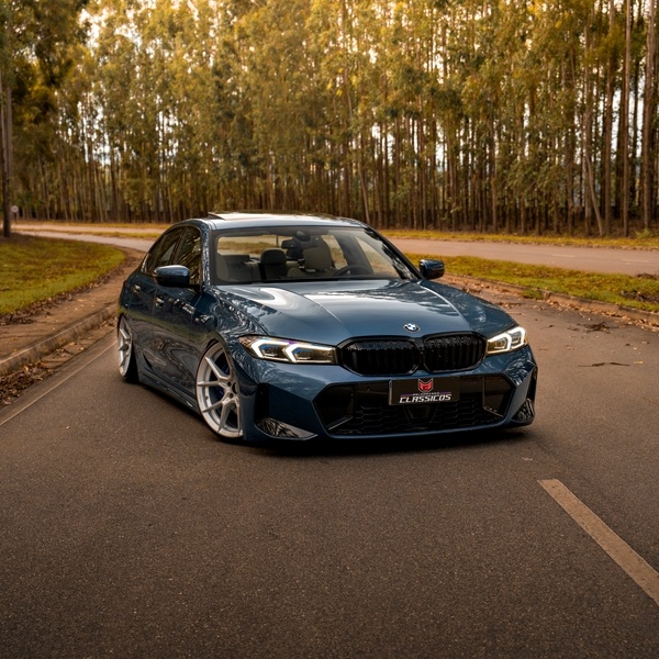 BMW 320i - 0KM 2026